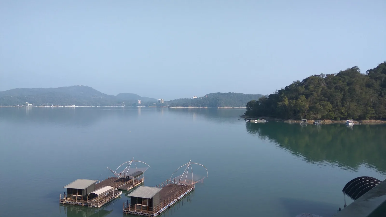 Luxe : resorts face au lac